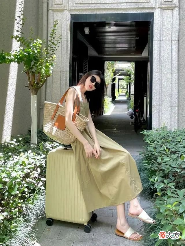 【时尚一点】今年夏天流行的几款裙子，款款清新浪漫，普通人也能穿出高级感