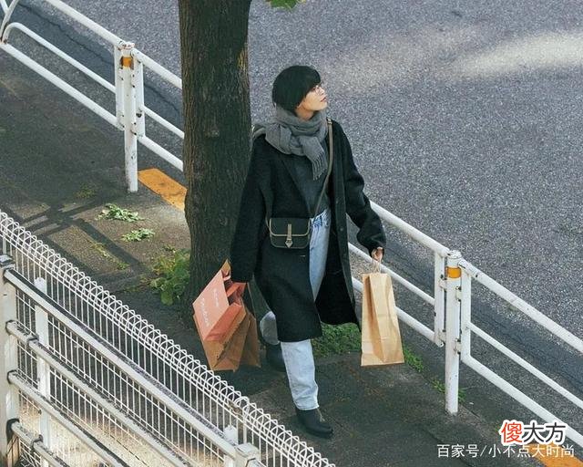 【就爱时尚】早春外套搭配要学日本女人，简约日常，气质胜过颜值！