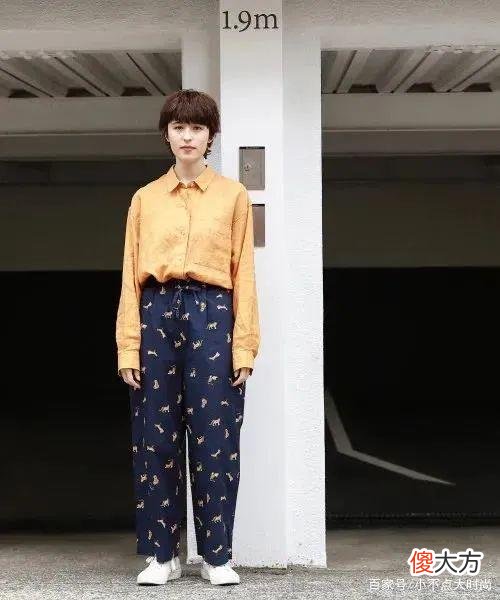 【就爱时尚】30岁日本熟女爱穿彩色衬衫，经典款加点时尚感，显高轻熟又优雅