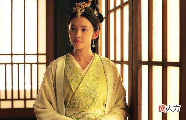 【爱历史】郭女王碾压甄宓的优势在哪？
