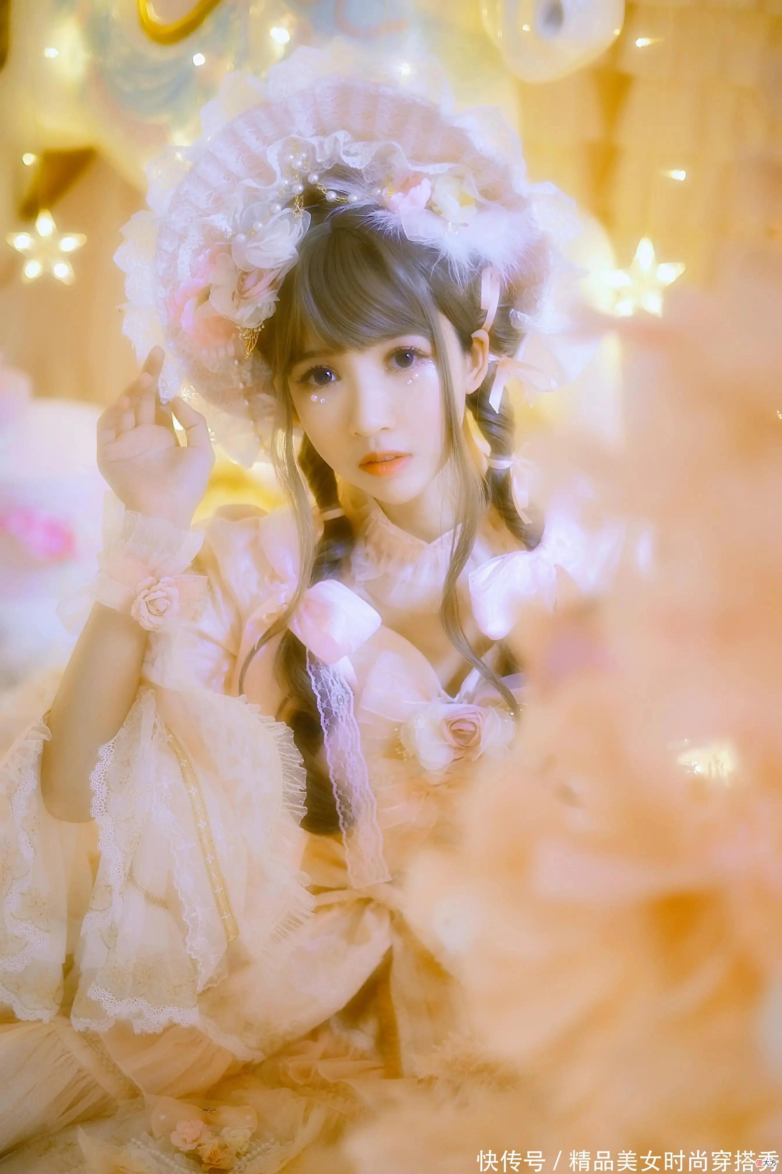 【就爱时尚】海边、琴房、公主房，看美女如何演绎