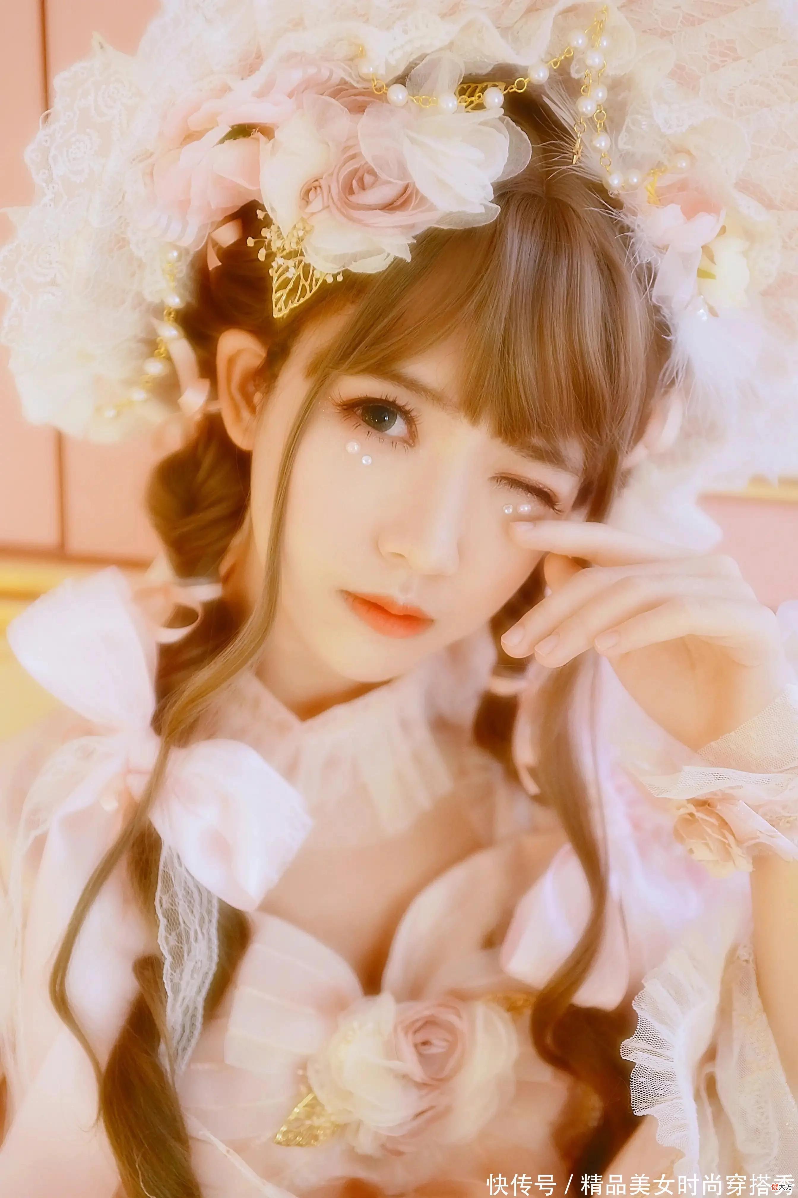 【就爱时尚】海边、琴房、公主房，看美女如何演绎