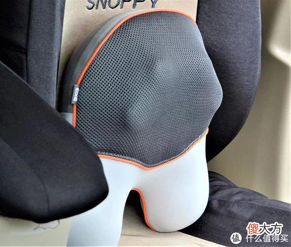 【就爱时尚】SKG按摩腰靠T5评测，四头挤揉推拿在线，畅享久坐不觉累的日常
