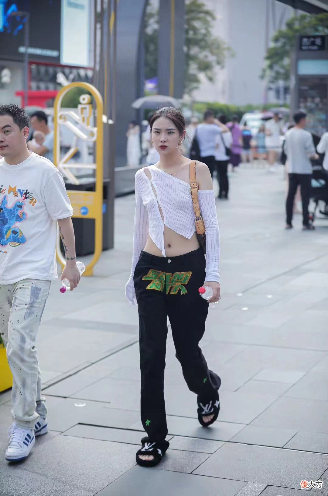 【时尚一点】夏天穿什么鞋？这几双好看又好穿的鞋子，让你在街头足底生辉