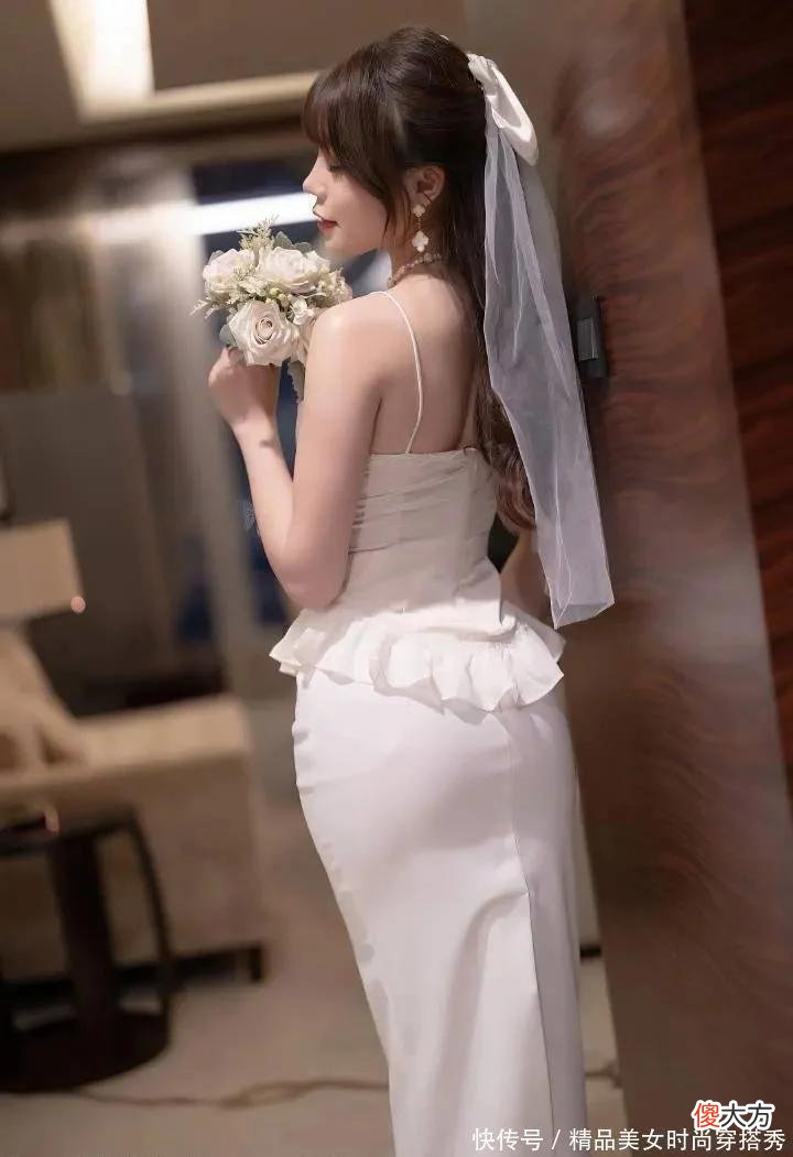 【时尚一点】美女们穿上了婚纱，是嫁给了金钱，嫁给了爱情，还是嫁给了老实人