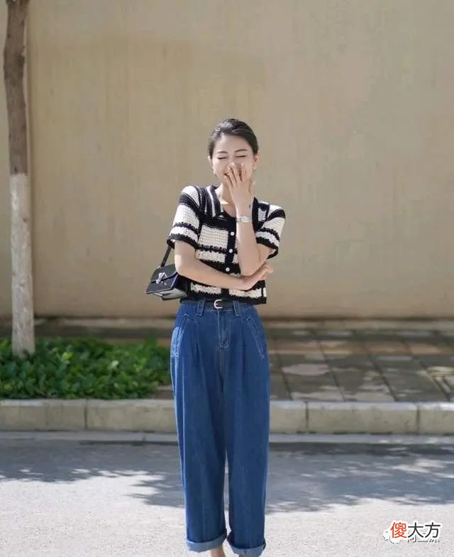 【时尚一点】女生的服装穿搭很有讲究，三套穿搭示范，简简单单却让人眼前一亮