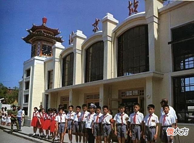 【爱历史】老照片带你穿越到80年代，怀念那回不去的淳朴岁月