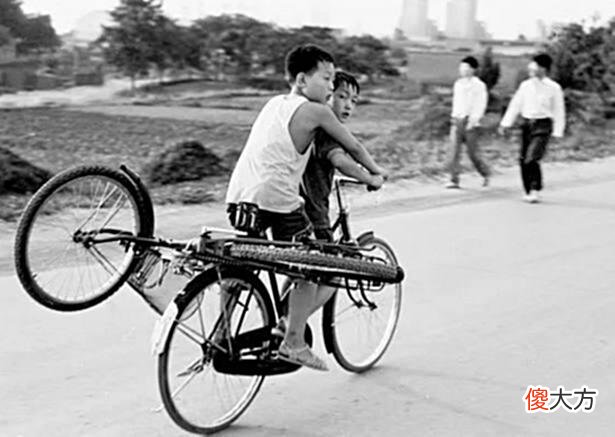 【爱历史】90年代中国老照片：图1让人怀念，图3至今仍买不起，图6土豪标配