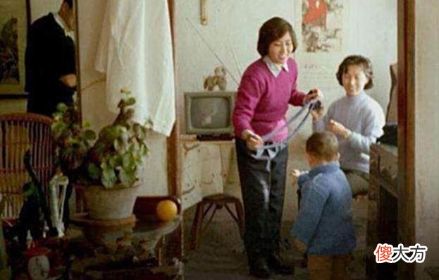 【爱历史】90年代老照片：图2再也吃不到了，图4场面很温馨