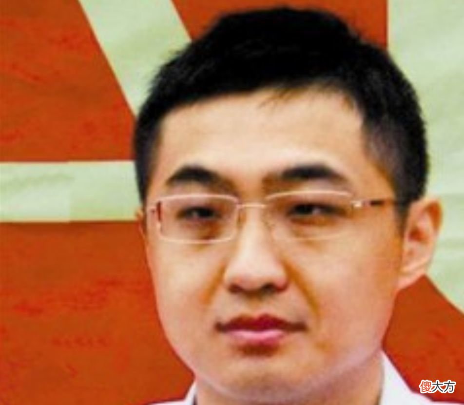 【历史故事】邓卓棣：美国出生北大毕业，曾任副县长，现37岁很低调