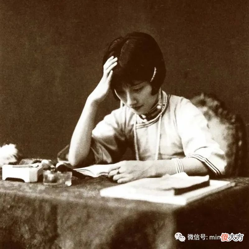 【历史故事】遭遇空难的前一天，徐志摩穿了一条破洞裤子，陆小曼却视而不见