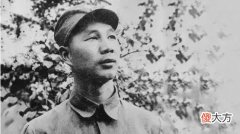 【爱历史】政委成功突围却被撤职，不服杨成武：我比你还早两年参加革命！