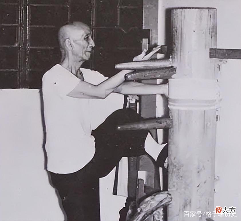 【爱历史】真实的叶问：身材矮小爱抽大烟，经常流连烟花之地，未和日寇打擂
