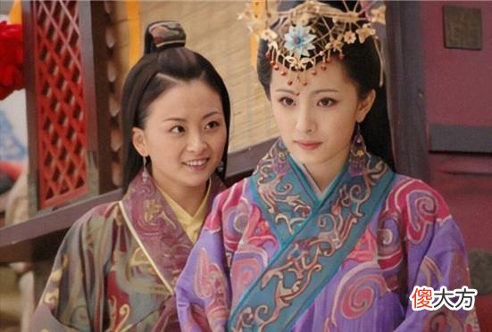 【爱历史】王昭君死后，匈奴人是怎么对待她的？莫高窟一幅壁画，给出了答案