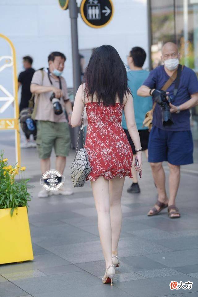 【时尚一点】时尚裤的搭配清凉，给你舒适感，轻松穿出小仙女风