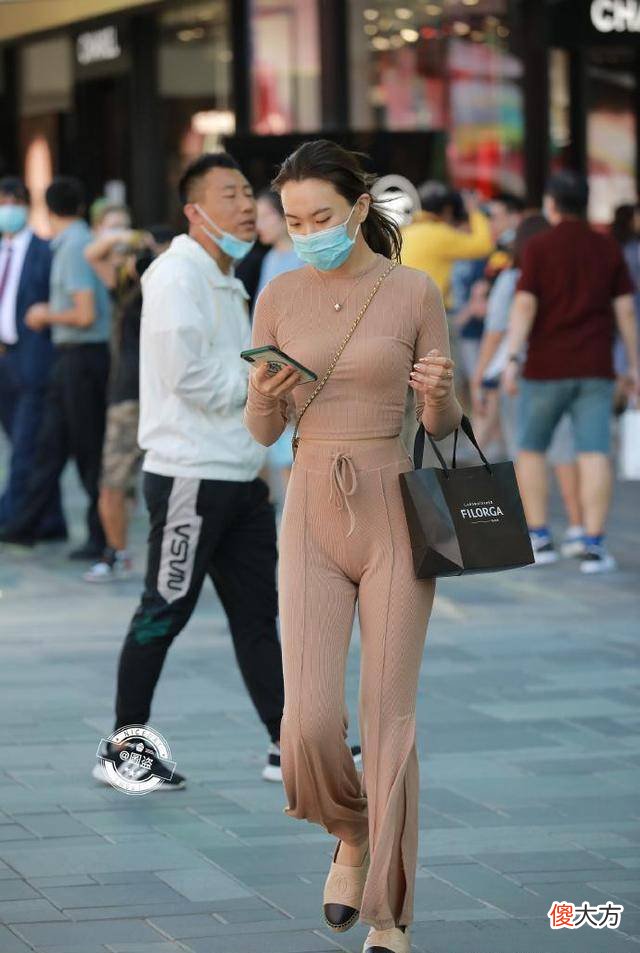 【时尚一点】百褶裤搭配百褶裤，春季最有质感的单品，凸显高级质感