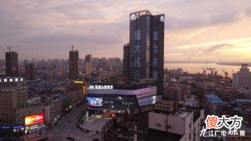 【时尚一点】超大综合体、超酷地标…九江这个“一江两岸”，未来远超想象