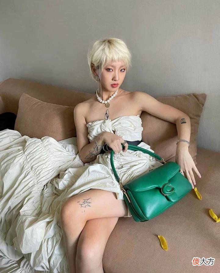 【时尚一点】ins时尚博主naras非一般人能演绎和谐的配色