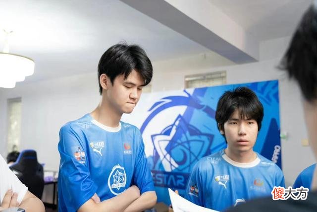 【游戏迷】estarpro不敌wb，绑兔为易峥鸣不平