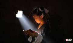 【历史故事】凿壁借光的匡衡是否因为这样的学习态度而成为了人生赢家了呢