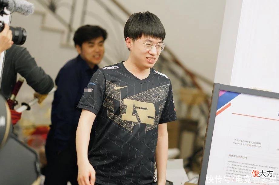 【游戏迷】LPL夏季赛：RNG全部都打满三场，状态起伏太大？狐狸是罪魁祸首