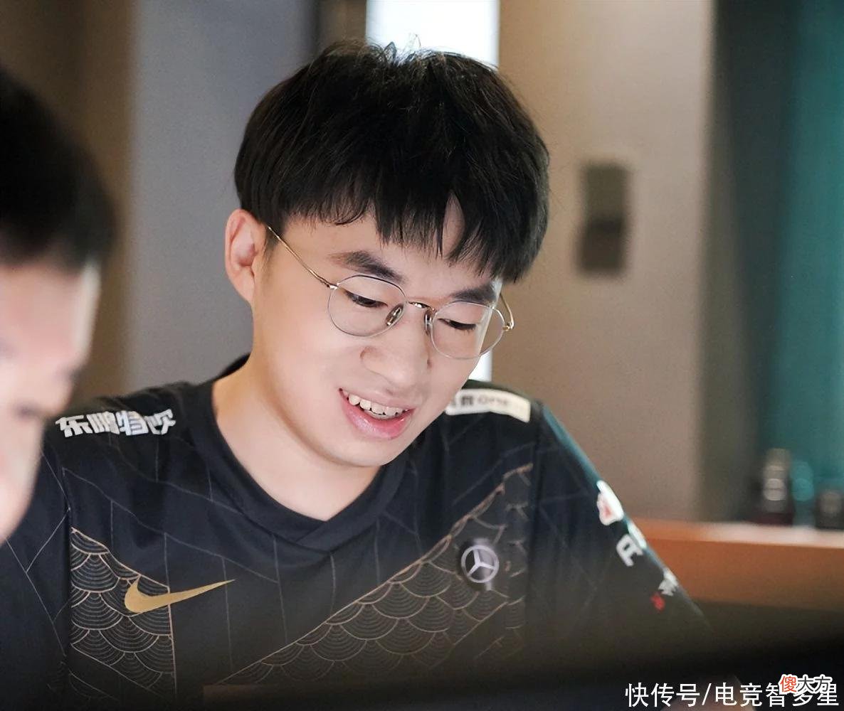 【游戏迷】LPL夏季赛：RNG全部都打满三场，状态起伏太大？狐狸是罪魁祸首