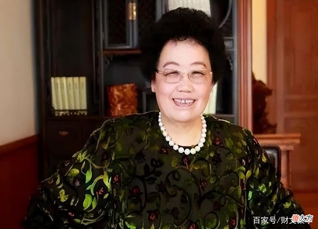 【爱历史】“慈禧后人”陈丽华，拥有北京内环一条街，全家都要等她才吃饭
