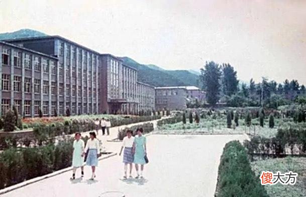 【历史故事】老照片：1987年的本溪，本钢铁厂依旧生产火热