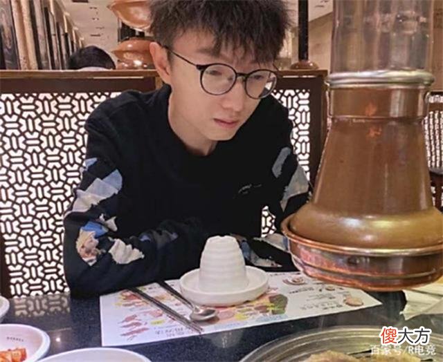 【游戏迷】faker学会新说法：打野啥都不干玩得真好，香锅被喊“大香老师”