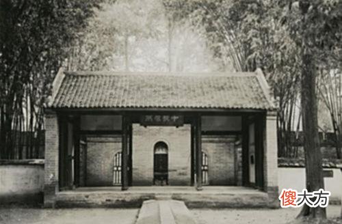 【历史故事】老照片：八十年前的成都，很多建筑都还在，可惜拆了老皇城