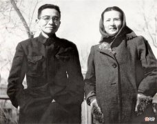 【历史故事】林洙嫁梁思成后：委曲求全整10年，他死后，她218万卖林徽因嫁妆