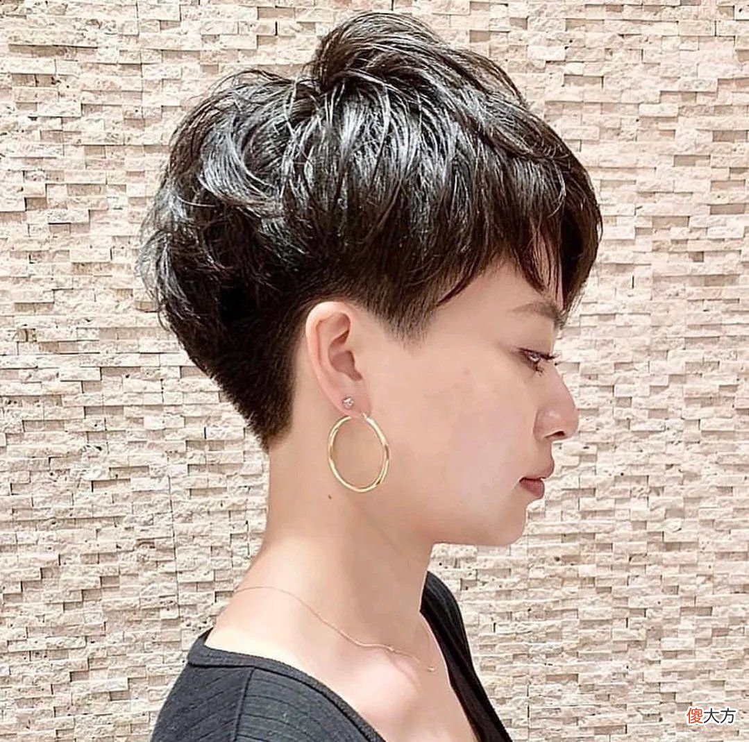 【时尚一点】天热拒绝留长发，4种最火短发送给你，看看美不美