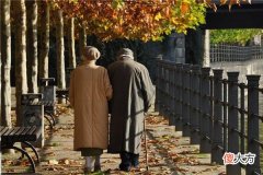 梦见祖父母_做梦梦到祖父母是什么意思