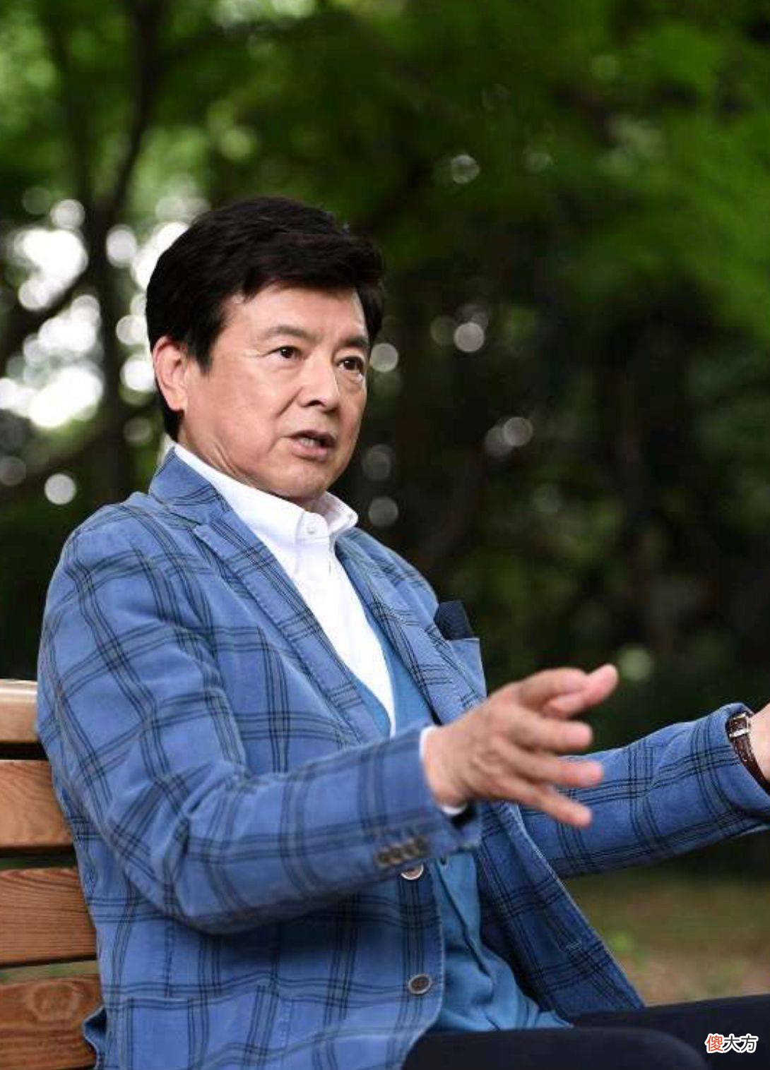 【就爱时尚】70多岁的三浦友和如何摆脱油腻感，别让油腻感毁了你越老越耐看