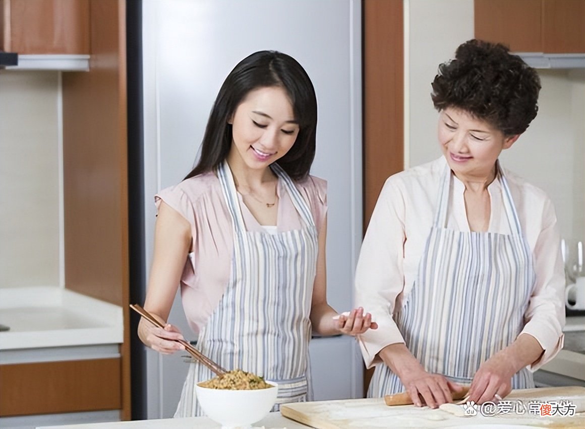“不愿意帮女儿带娃”，60岁母亲给出的忠告很现实，跟钱财无关