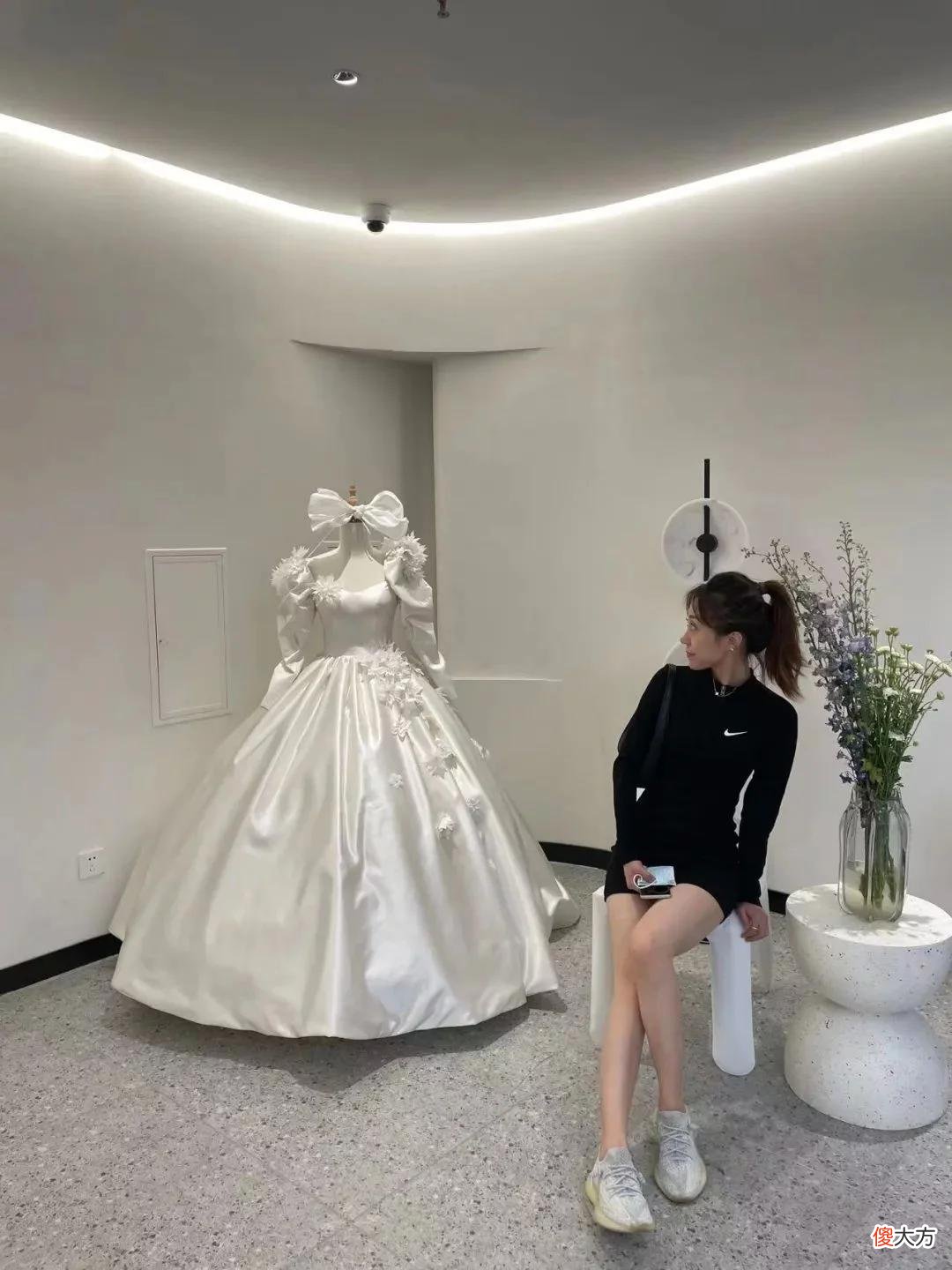 【时尚一点】SNKR Girls送鞋丨纯欲穿搭百看不腻,热辣身材的球鞋女孩把你拿捏了吗?6.27-7.03