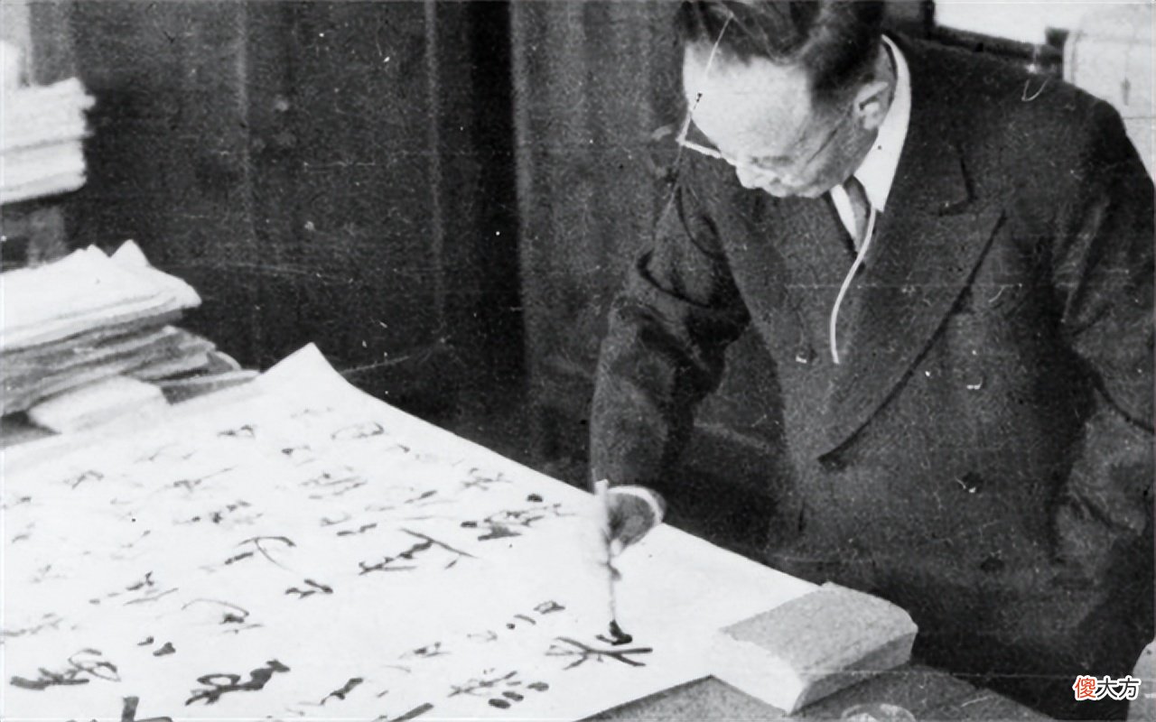 【历史故事】瞿秋白建议汉字拉丁化，赵元任写96字奇文反驳，全文一个读音