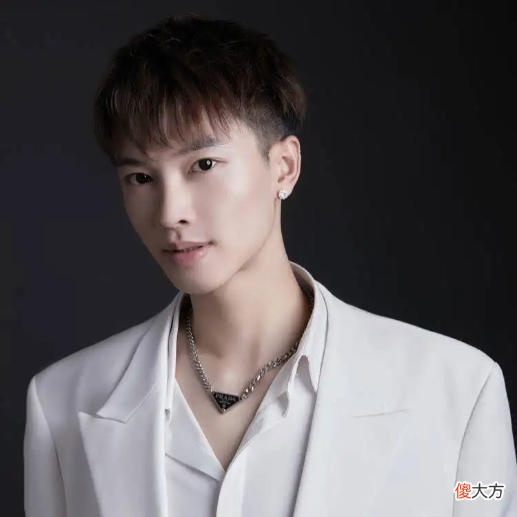 【游戏迷】启大大新平台首秀,直播期间礼物不断,集梦会长都来站台鼓励