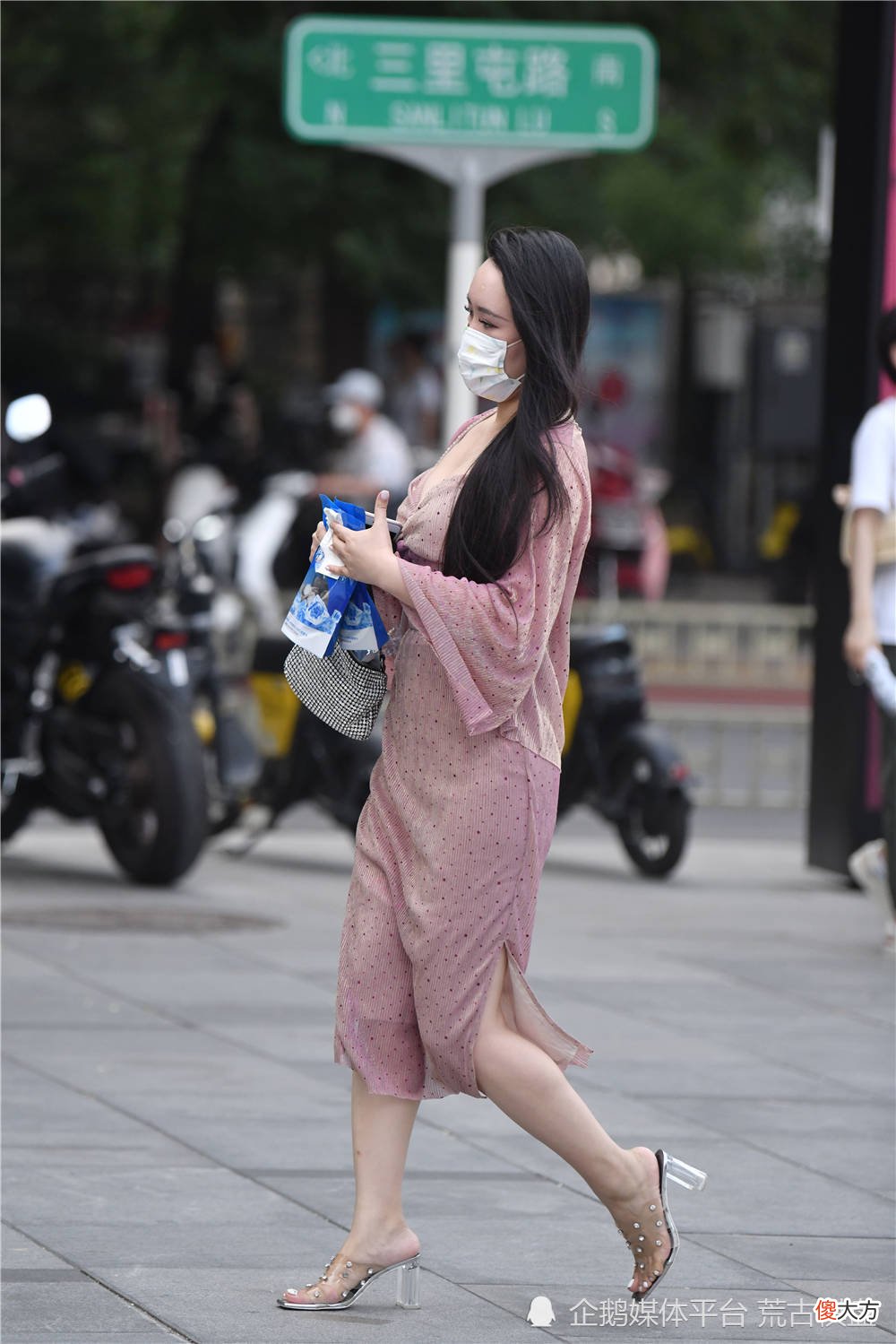 【时尚一点】夏季的高跟鞋，五花八门，看得人眼花缭乱，都不知道该如何挑选了