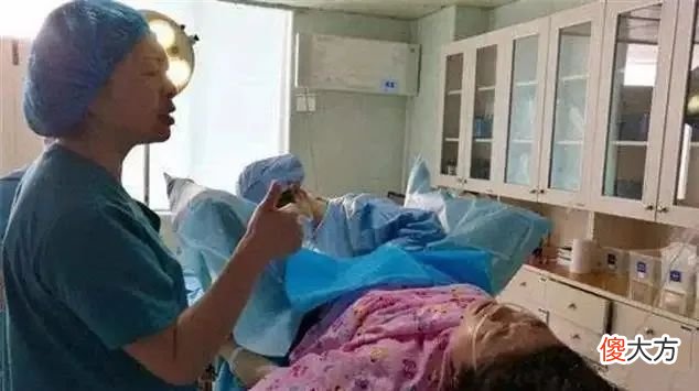 分娩先见红和先破水区别大，这种情况很危险，孕妇尽快就医
