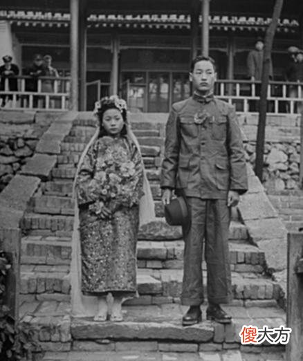 【历史故事】老照片：1947年的陕西临潼，图三结婚照的新娘年纪看起来真的很小