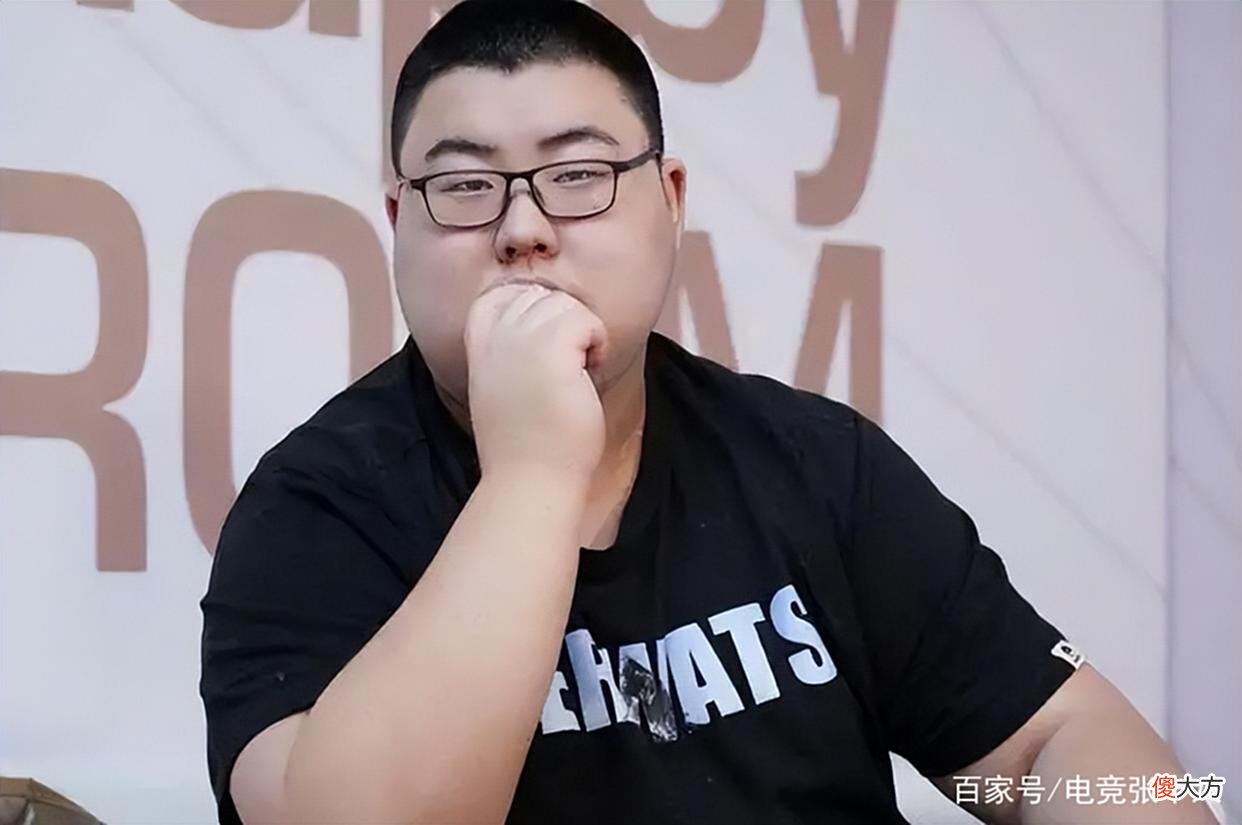 【游戏世界】妖刀再爆猛料,今屿小胖谁强谁上场,小胖穿队服的样子真帅