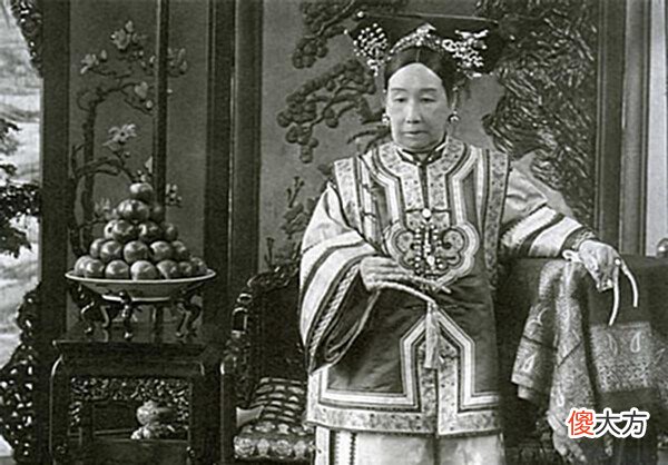 【爱历史】陈丽华是慈禧的什么人,跟溥仪有什么关系?为什么出生在颐和园