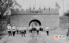 【历史故事】老照片：1900年天津的历史建筑，水师营炮塔与北洋机器局