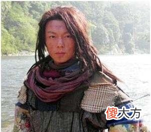 【历史故事】一妃子被赶出宫，途中嫁给流浪汉，二十年后成为皇后