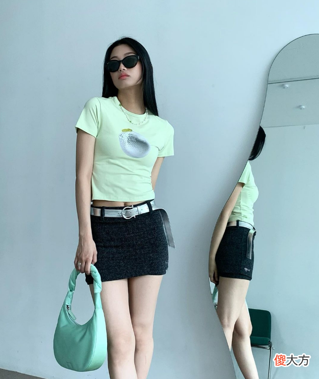 【时尚一点】ins博主luvjayne私服每一套都绝绝子 真的是清冷高级风的天花板