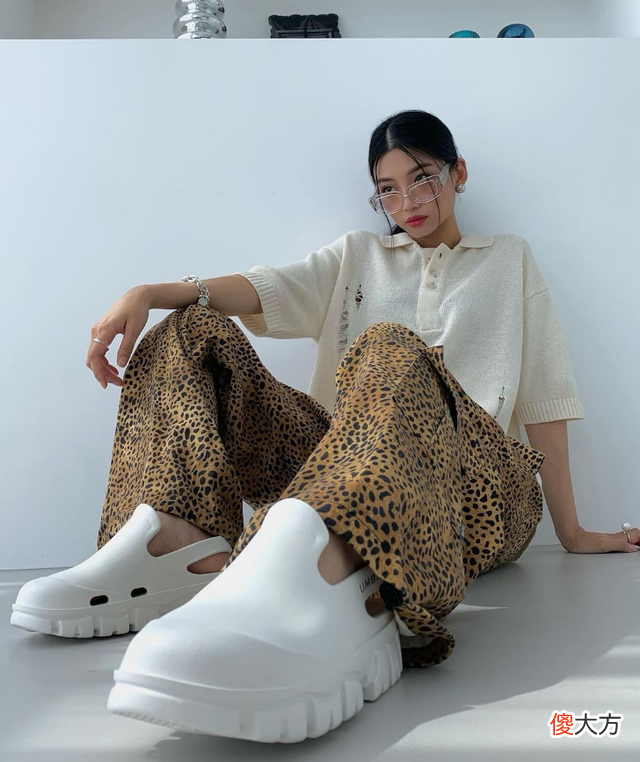 【时尚一点】ins博主luvjayne私服每一套都绝绝子 真的是清冷高级风的天花板