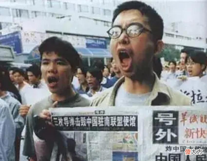 【历史故事】1999年美国轰炸中国大使馆，当时为何不反击？如今才知当时的心酸