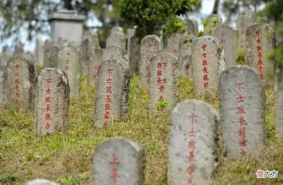 【历史故事】日本兵雕像永久下跪赎罪！日本多次要求拆除，中国：完成三个条件