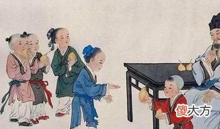 【爱历史】孔融让梨的故事家喻户晓，孔融长大以后的事迹，老师却从来不讲